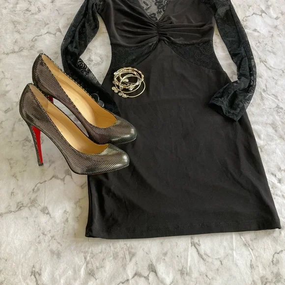 Black lace detail dress - Picture 7 of 9